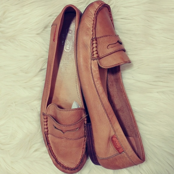 Coach Shoes - COACH LEIGH LEATHER LOAFER